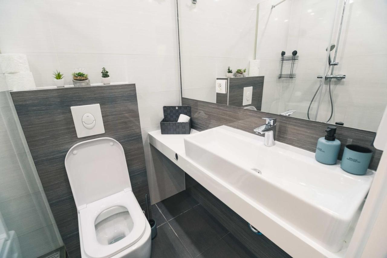 The Place Apartments Hebrangova ซาเกร็บ ภายนอก รูปภาพ